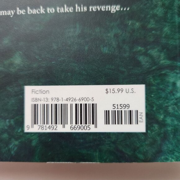 The Drowning: A Novel By J.P. Smith - Paperback - Picture 4 of 9